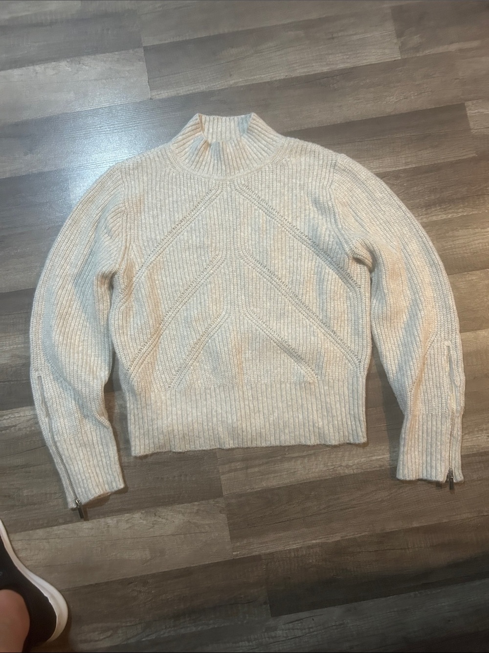 Express Women’s Light Beige Mock Neck Rib Sweater Size Large